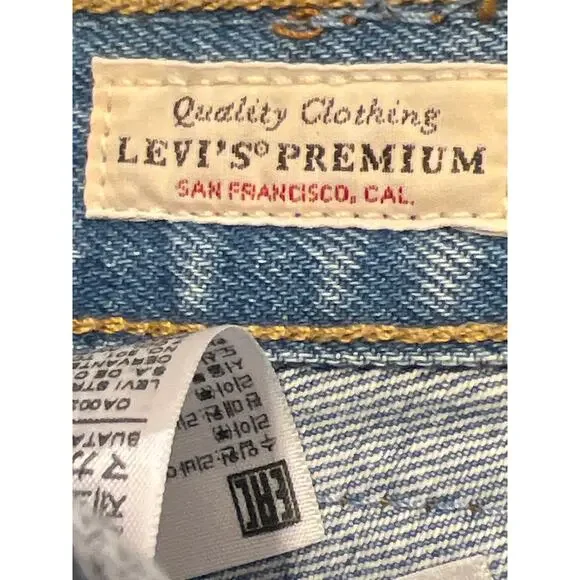 Levi’s Women 501 Original Button Fly High Rise Raw Hem Denim Shorts Size 26 Blue - Picture 5 of 6